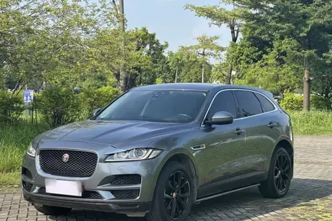 Jaguar F-PACE 2019