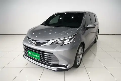 Toyota SIENNA 2025