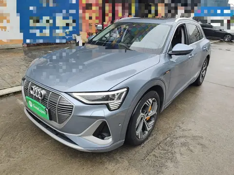 Audi e-tron 2021
