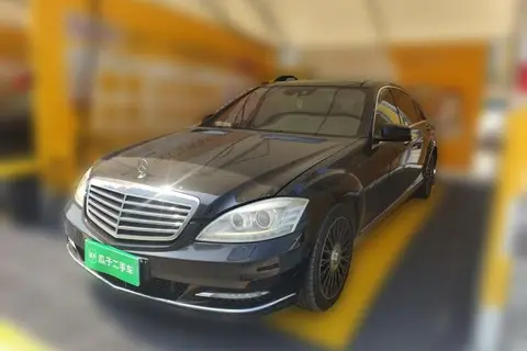 Mercedes-Benz S-Class 2012