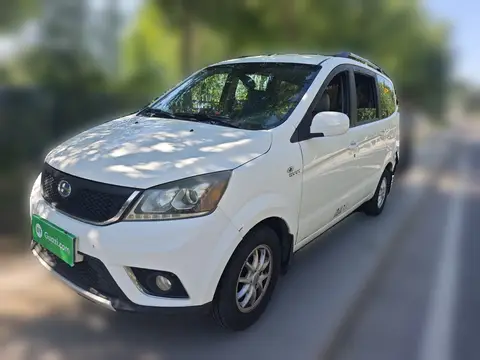 BAIC M50S 2015