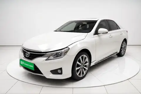 Toyota Reiz 2015