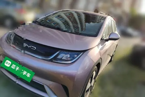 BYD Dolphin 2023
