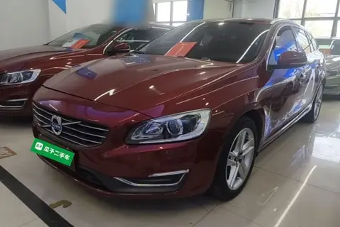 Volvo V60 2015