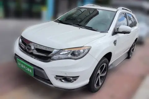 BYD S7 2015