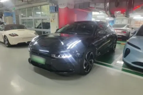 ZEEKR 001 2022