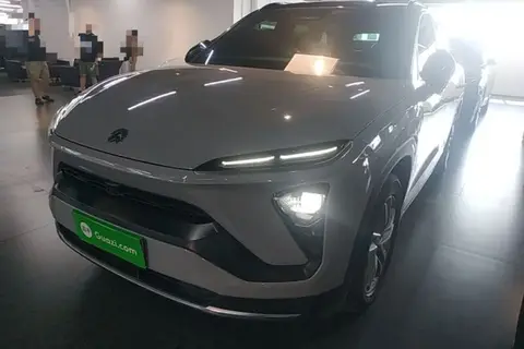 NIO ES6 2021