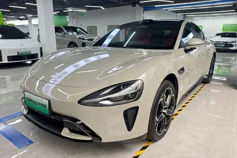 Xiaomi SU7 2024
