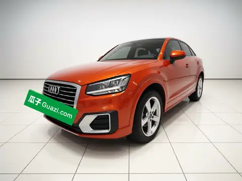 Audi Q2L 2019