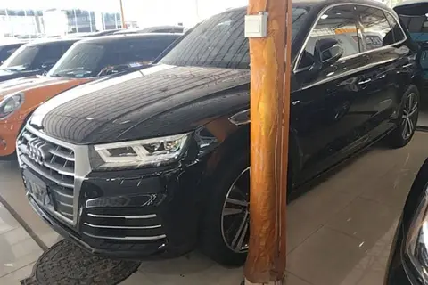 Audi Q5L 2019