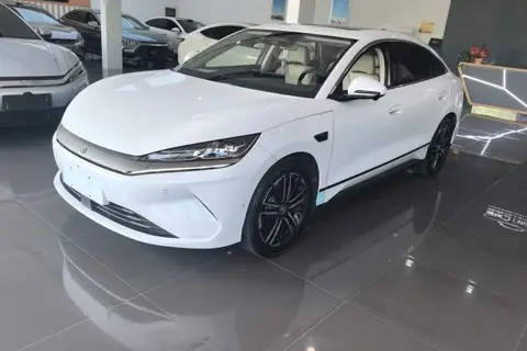 BYD Qin L 2025