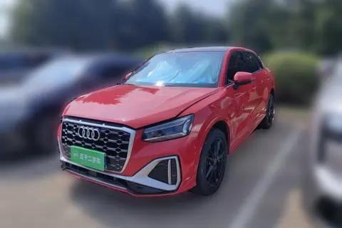 Audi Q2L 2021