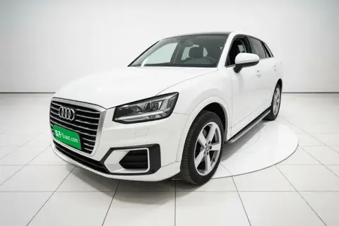 Audi Q2L 2019