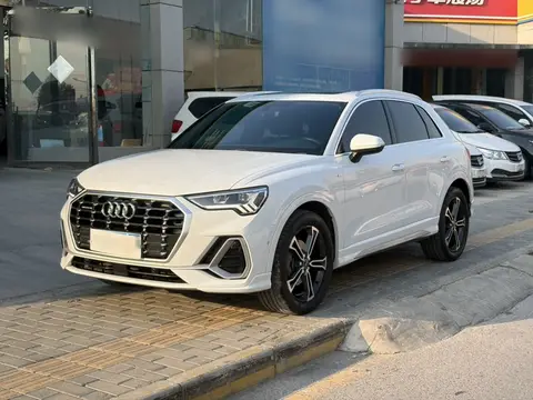 Audi Q3 2021