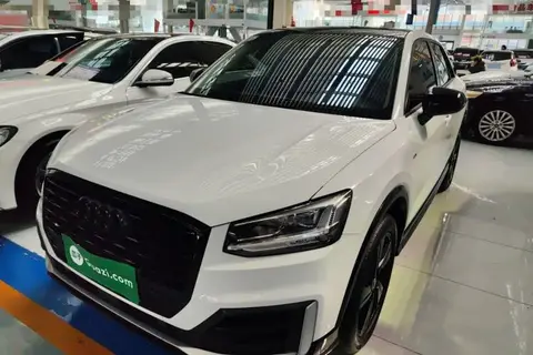 Audi Q2L 2020