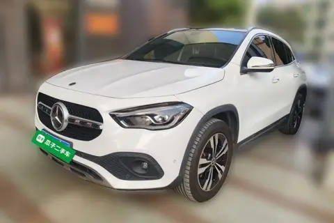 Mercedes-Benz GLA 2021