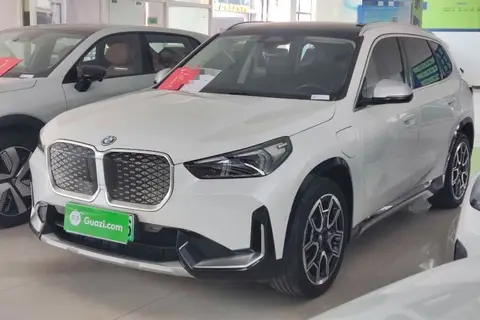 BMW iX1 2023