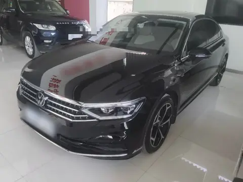 Volkswagen Magotan 2025