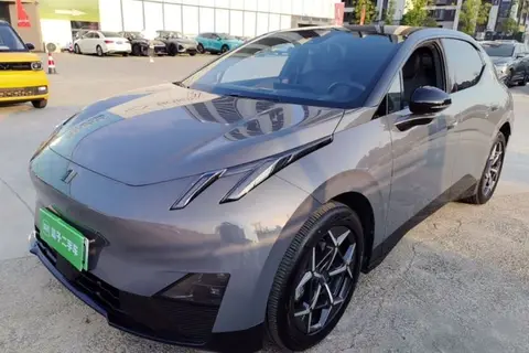 Lynk & Co Z20 2024