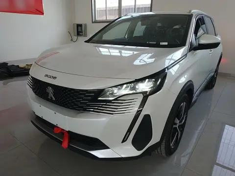 Peugeot 5008 2021