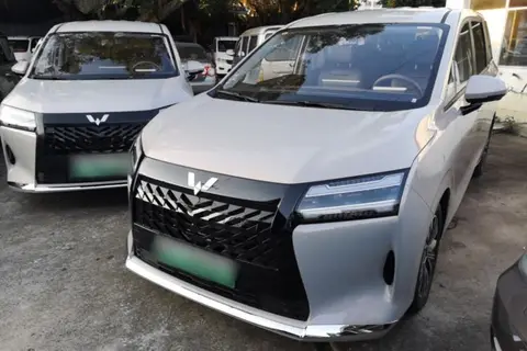 Wuling Xingguang 730 2025