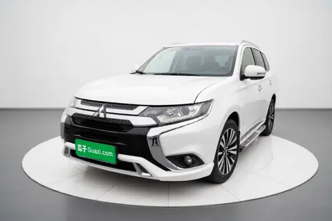 Mitsubishi Outlander 2021