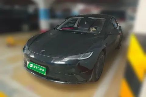 Tesla Model 3 2025