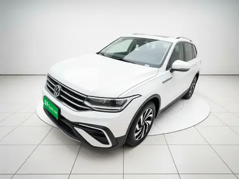 Volkswagen Tiguan L 2023