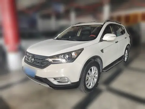 Dongfeng AX7 2015