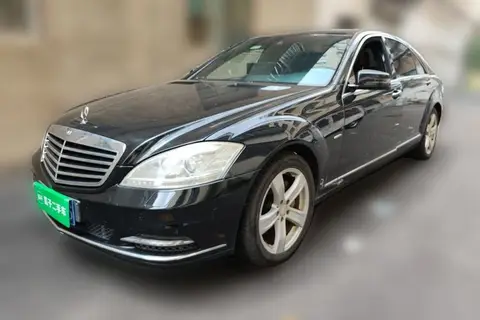 Mercedes-Benz S-Class 2012