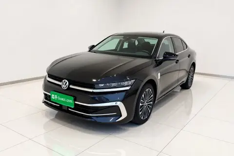 Volkswagen Magotan 2025