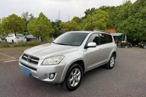 Toyota RAV4 2011