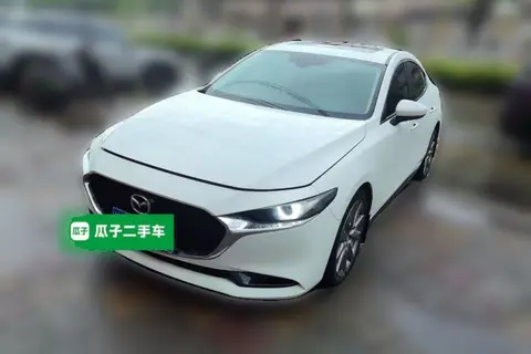 Mazda 3 Axela 2021