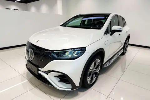 Mercedes-Benz EQE SUV 2023