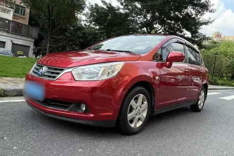 Venucia R50 2014