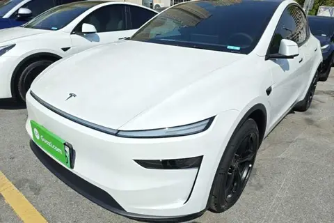 Tesla Model Y 2026