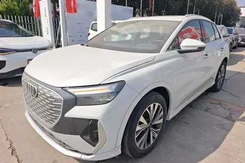 Audi Q4 e-tron 2023