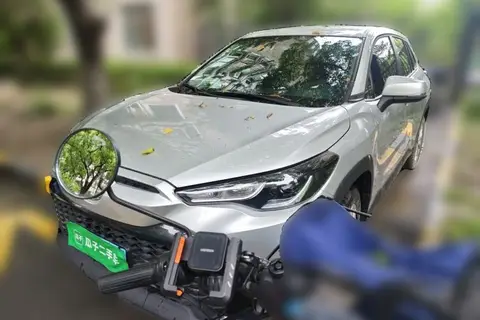 Toyota Frontlander 2023