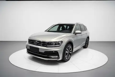 Volkswagen Tiguan L 2021