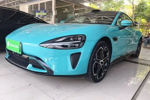 Xiaomi SU7 2024