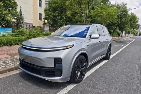 Li L8 2022
