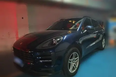Porsche Macan 2020