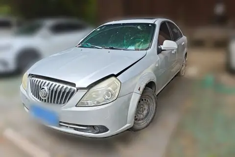 Buick Excelle 2013