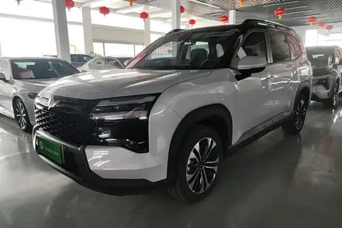 Wuling Xingguang 560 2025