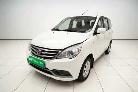 BAIC M30 2015