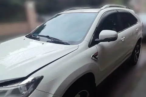 BYD S7 2015