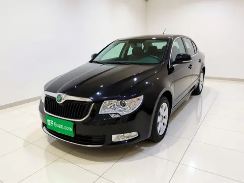 Skoda Superb 2011