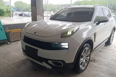 Lynk & Co 01 2020