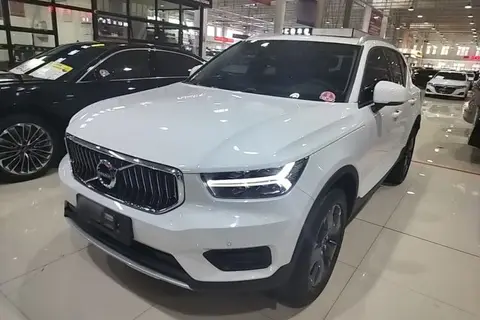 Volvo XC40 2022
