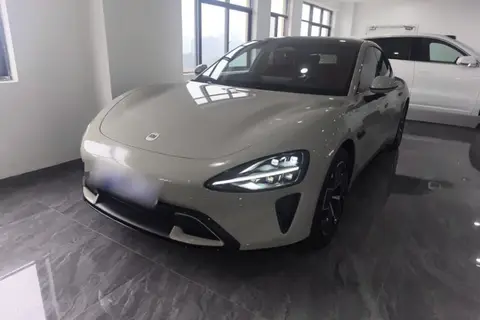 Xiaomi SU7 2024